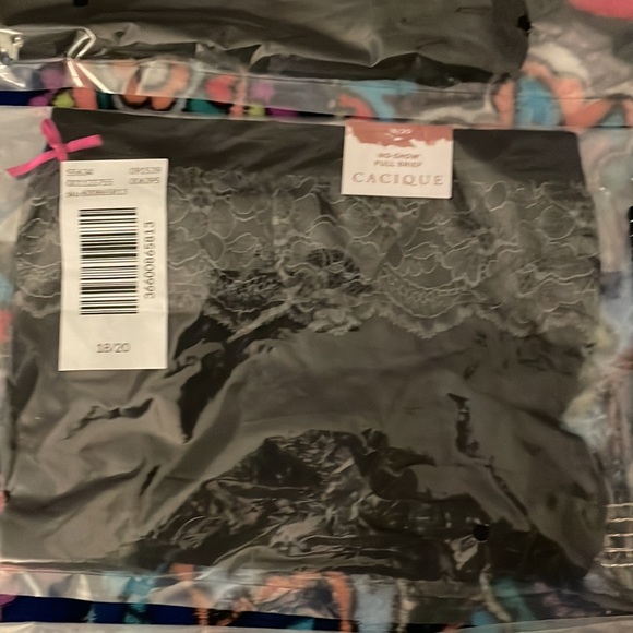 Lot of 9 brand new pairs of ladies panties. - Picture 5 of 10